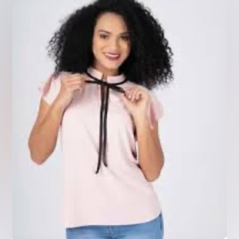 Fashion Nova Women’s Dust Pink Short Sleeve Bow Tie Neck Ruffle Blouse Size M